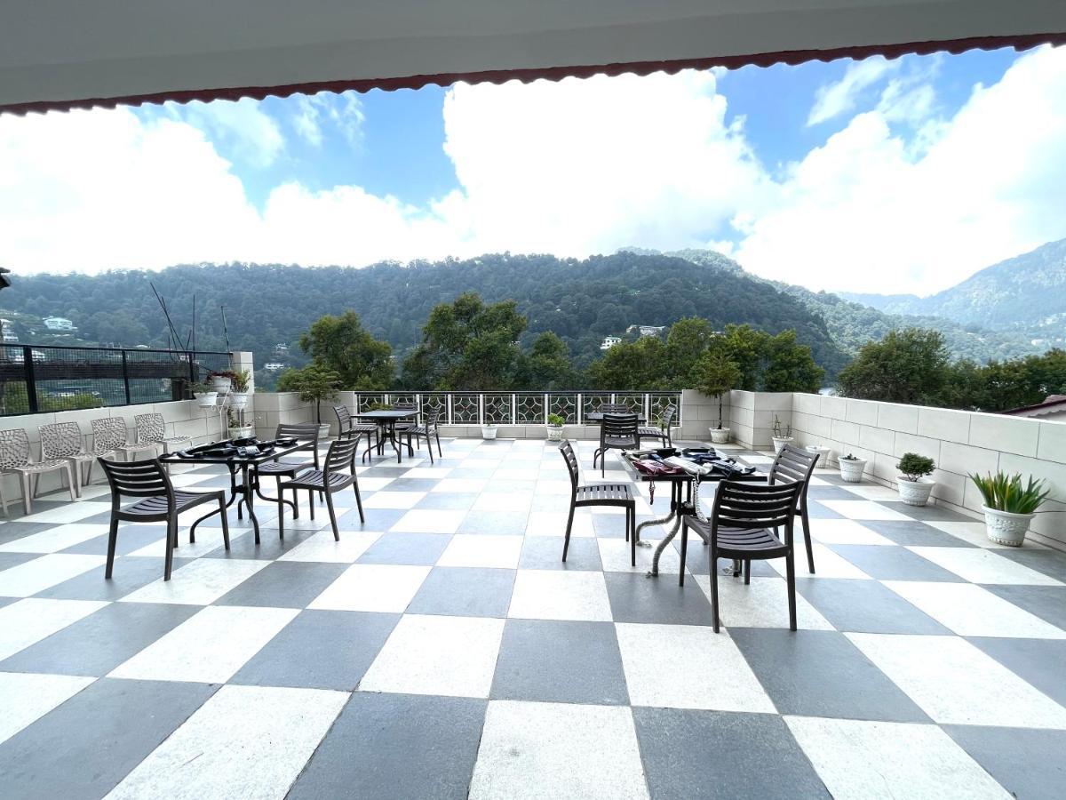 Hotel Prince ! Nainital Mall Road-Prime-Location In-Front-Of-Naini-Lake Hygiene-And-Spacious-Room Exteriör bild