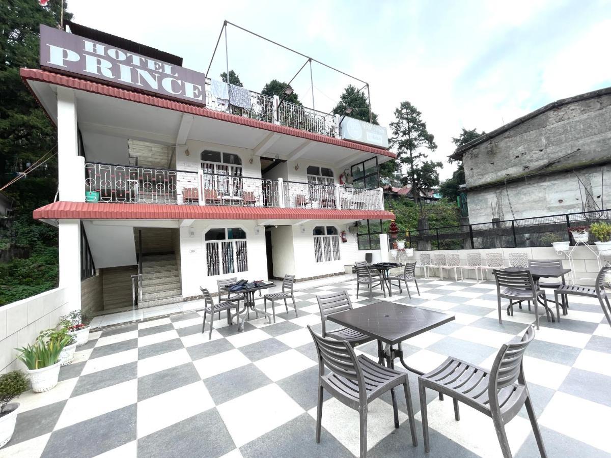 Hotel Prince ! Nainital Mall Road-Prime-Location In-Front-Of-Naini-Lake Hygiene-And-Spacious-Room Exteriör bild