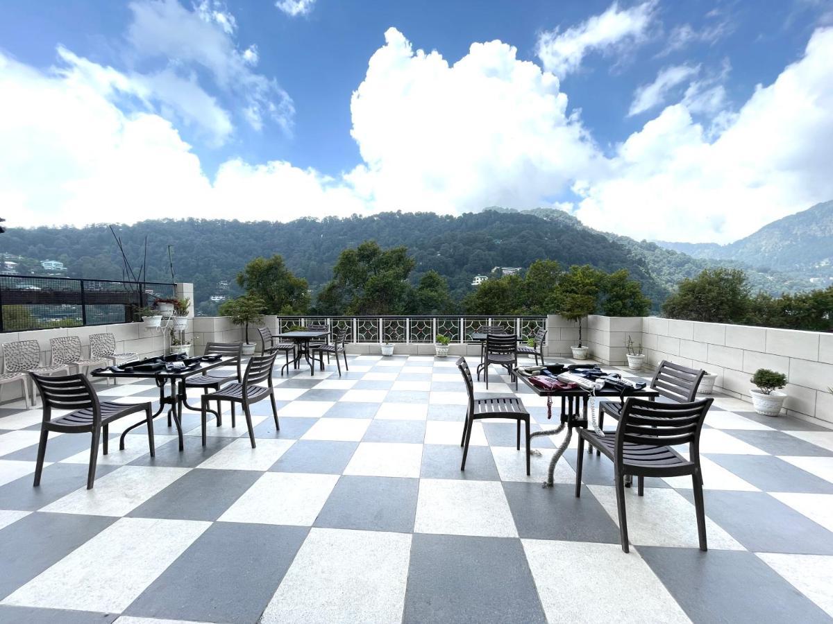 Hotel Prince ! Nainital Mall Road-Prime-Location In-Front-Of-Naini-Lake Hygiene-And-Spacious-Room Exteriör bild